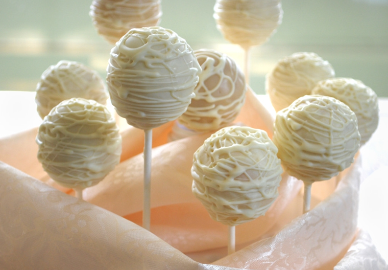 Vanilla Cake Pops